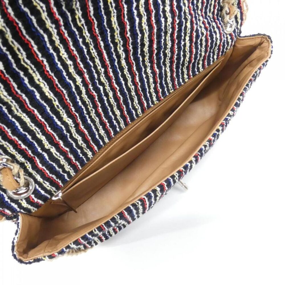 Chanel Tweed Shoulder Bag - Picture 6 of 7